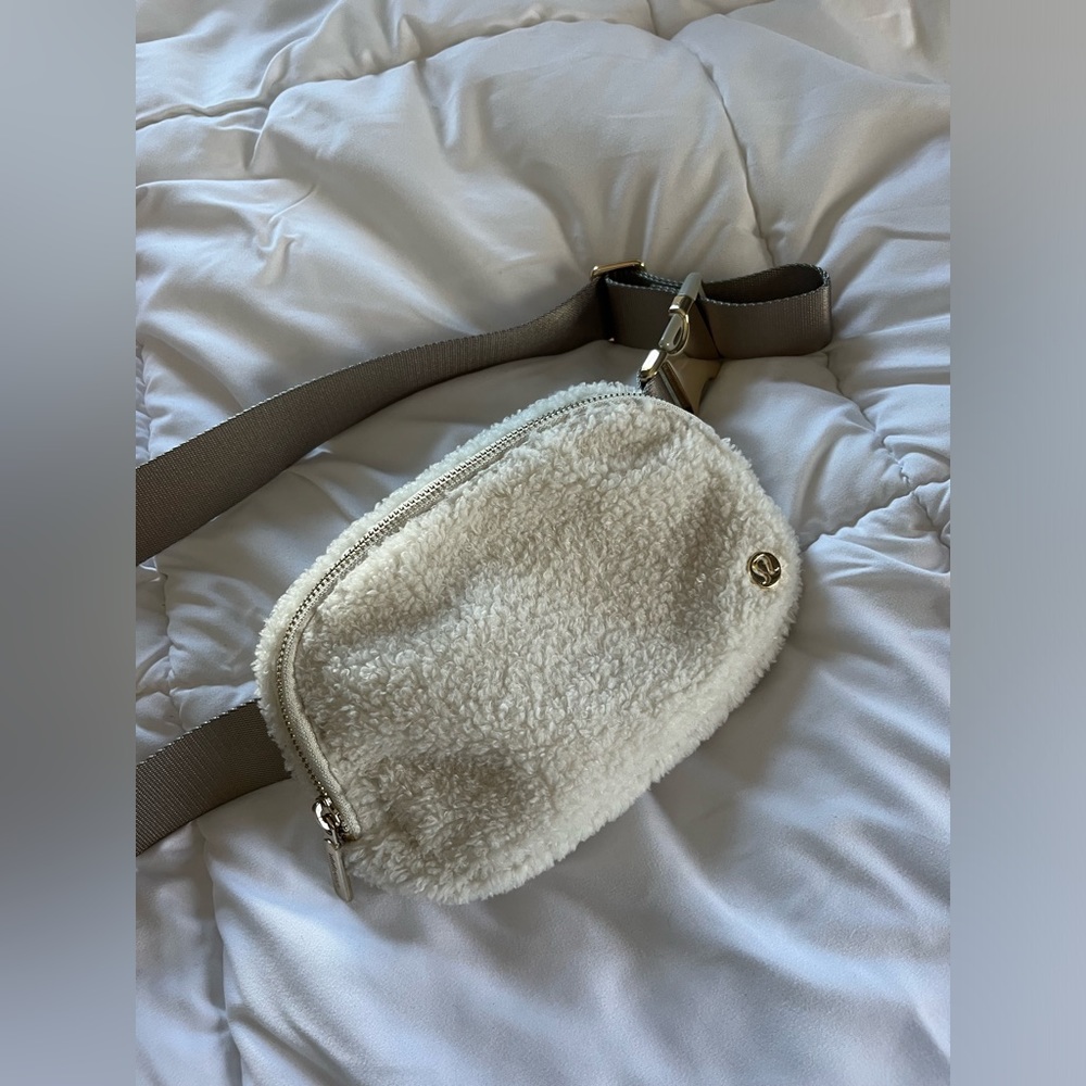 Lululemon Fleece Belt bag